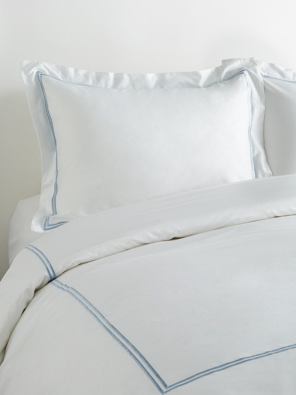 Mélange Home° 600 Thread Count Double Stripe Embroidered Duvet Set