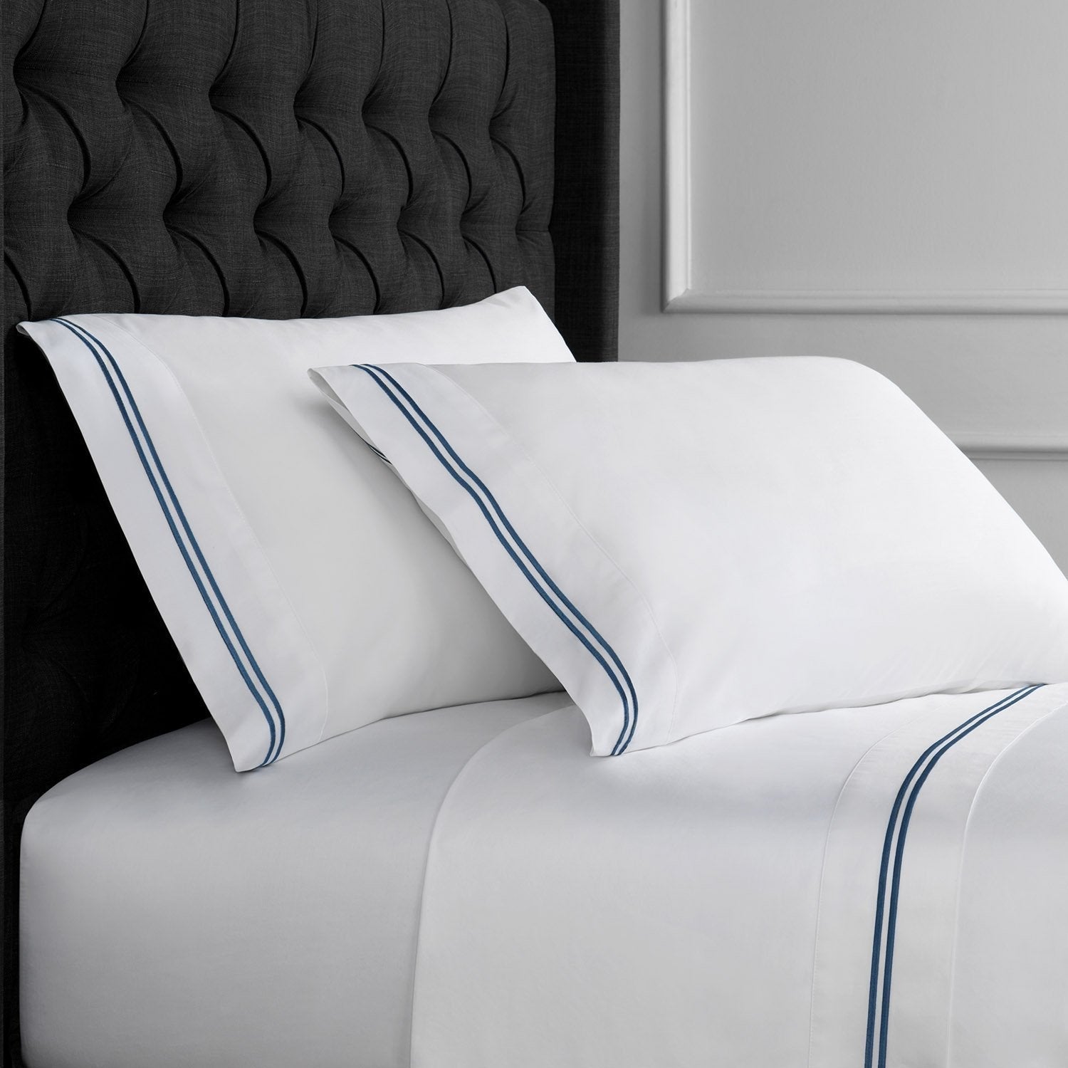 Mélange Home° 600 Thread Count Double Stripe Embroidered Sheet Set