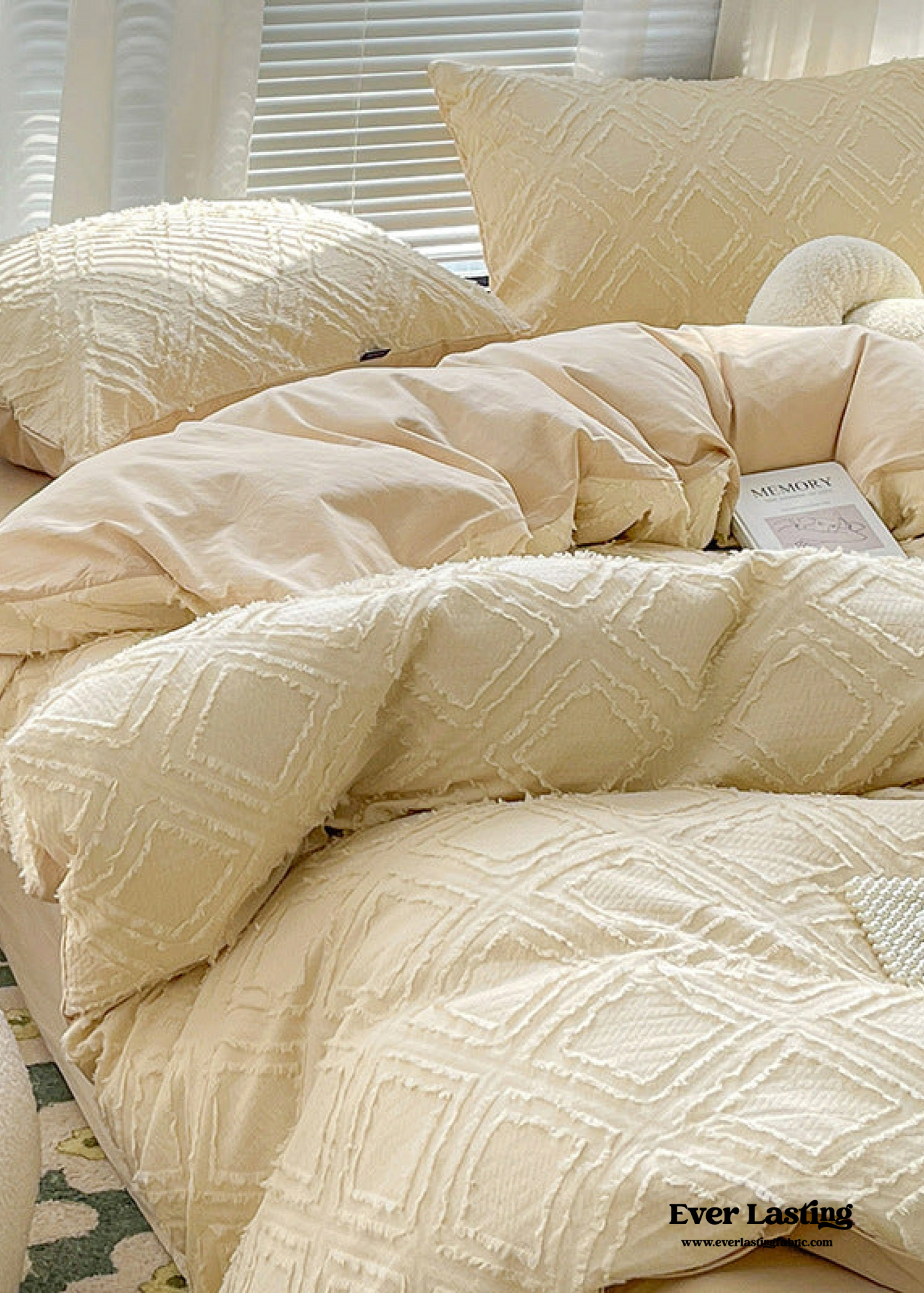 Boho Tufted Bedding Set / White