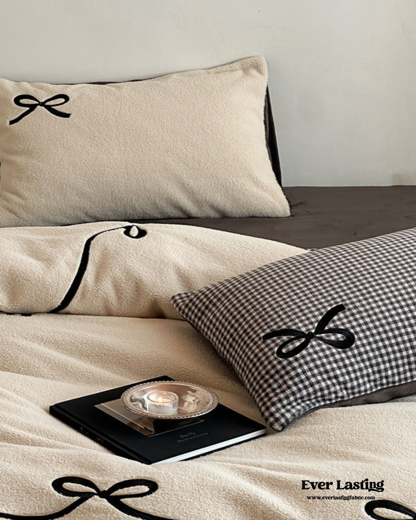 Bowknot Embroidered Plaid Velvet Bedding Set / Cream