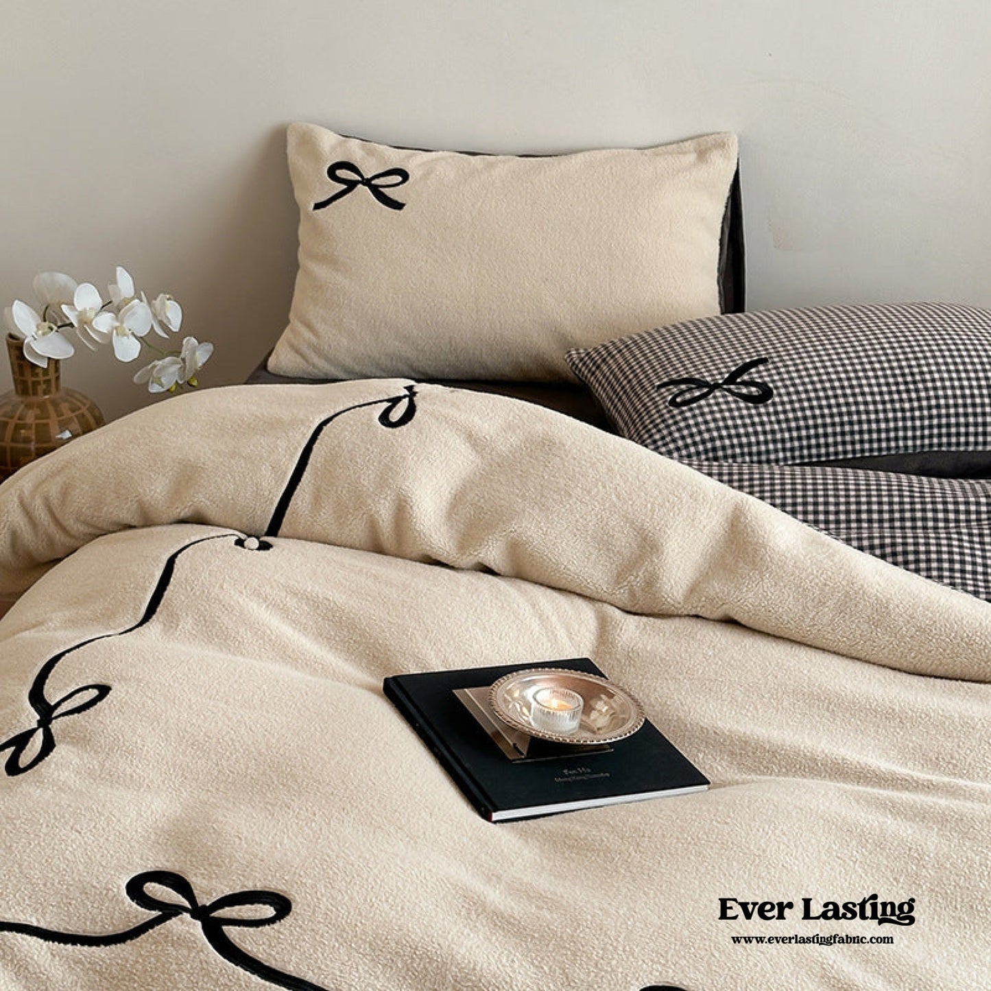Bowknot Embroidered Plaid Velvet Bedding Set / Cream