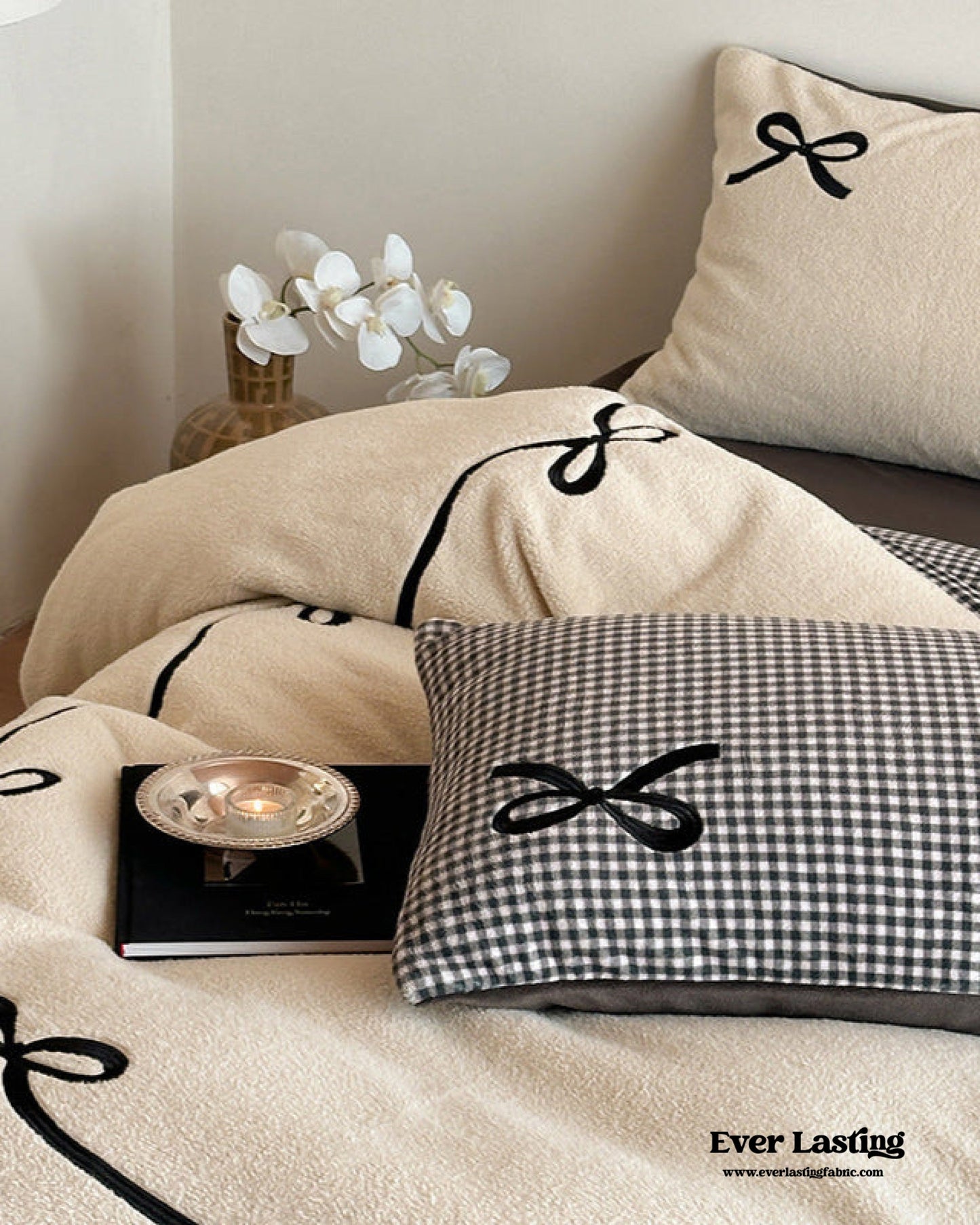 Bowknot Embroidered Plaid Velvet Bedding Set / Cream