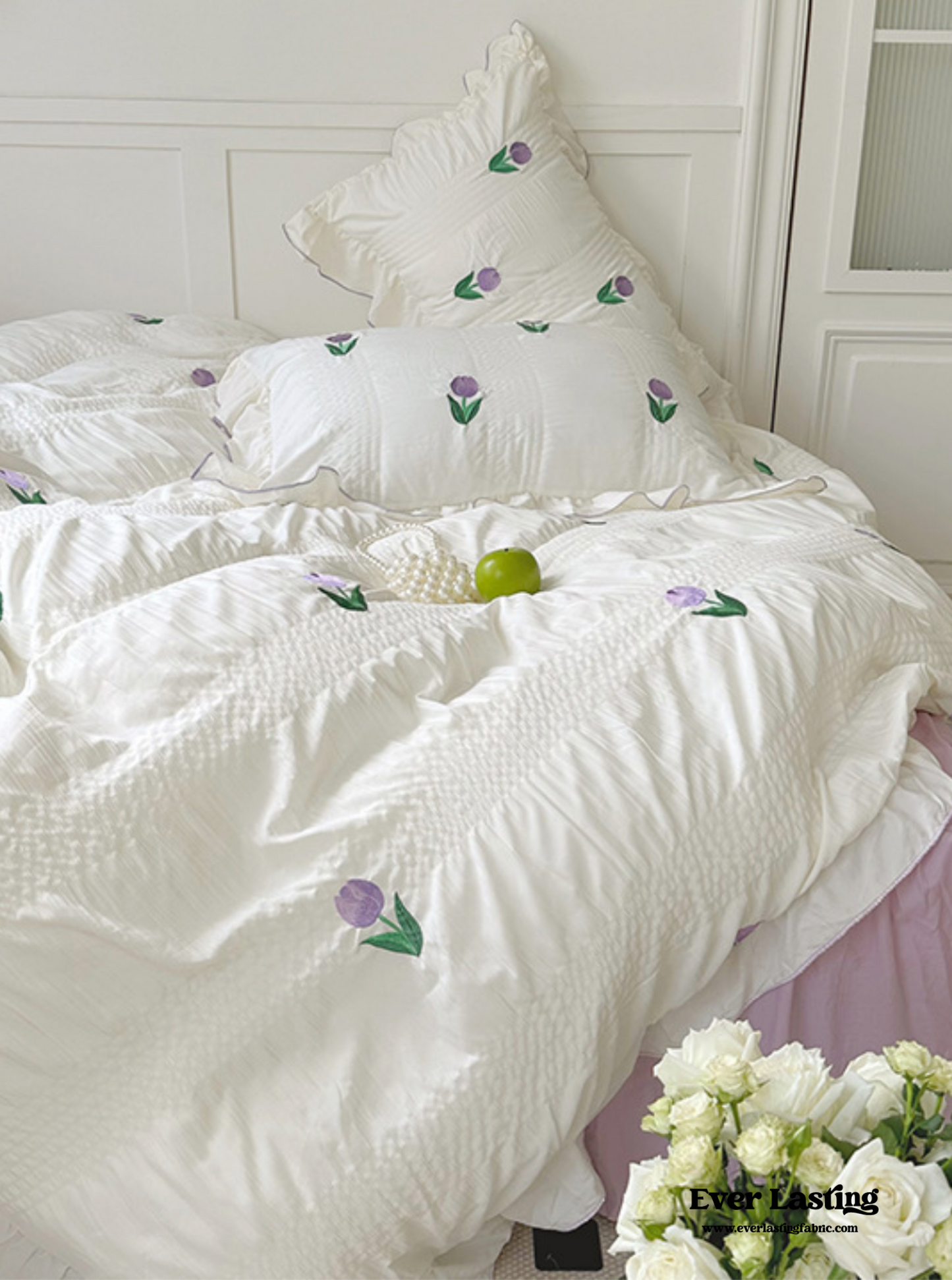 Dreamy Embroidered Ruffle Bedding Set / Ribbon