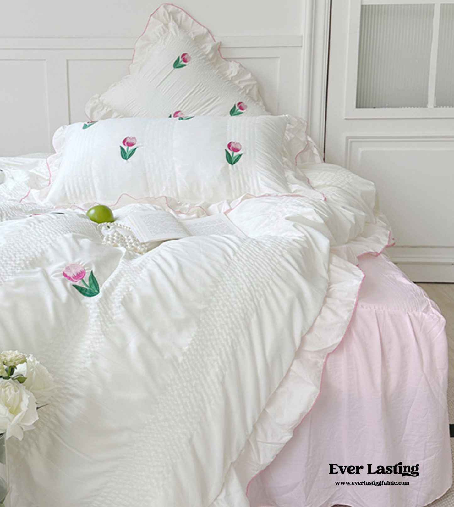 Dreamy Embroidered Ruffle Bedding Set / Ribbon