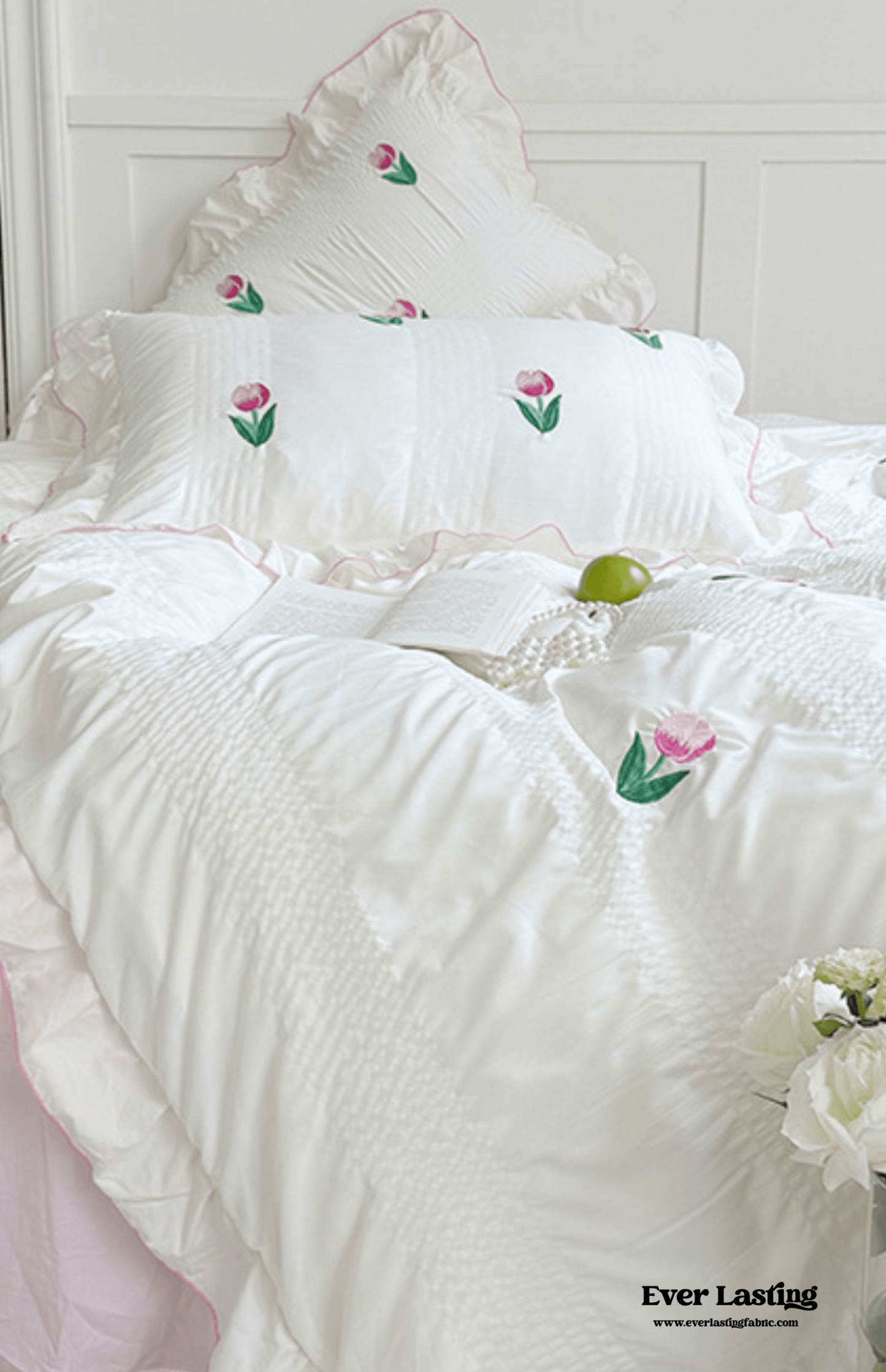 Dreamy Embroidered Ruffle Bedding Set / Ribbon