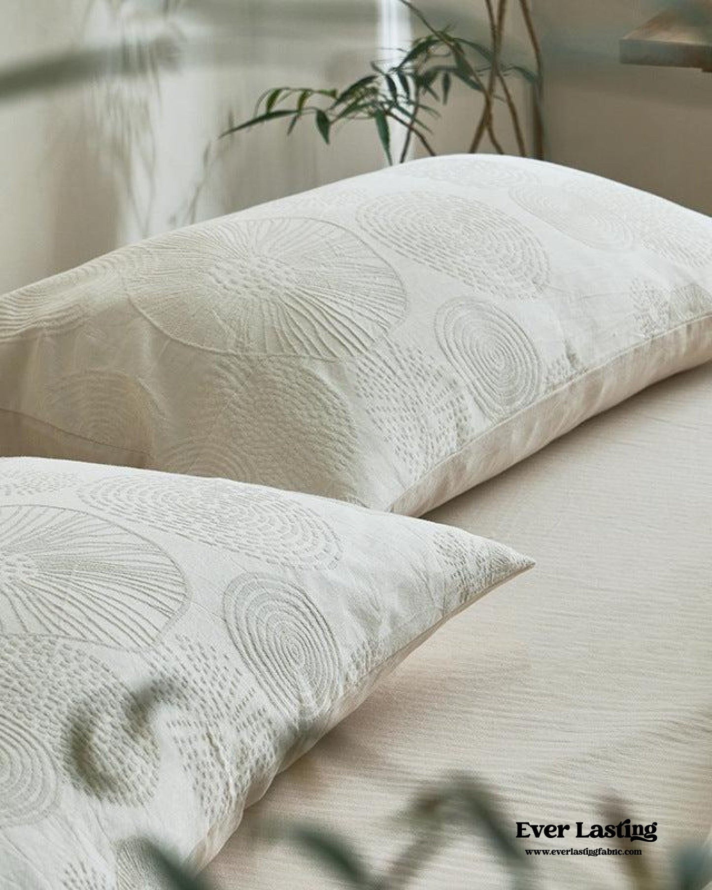 Elin Tencel Silky Jacquard Bedding Set / Bouquet