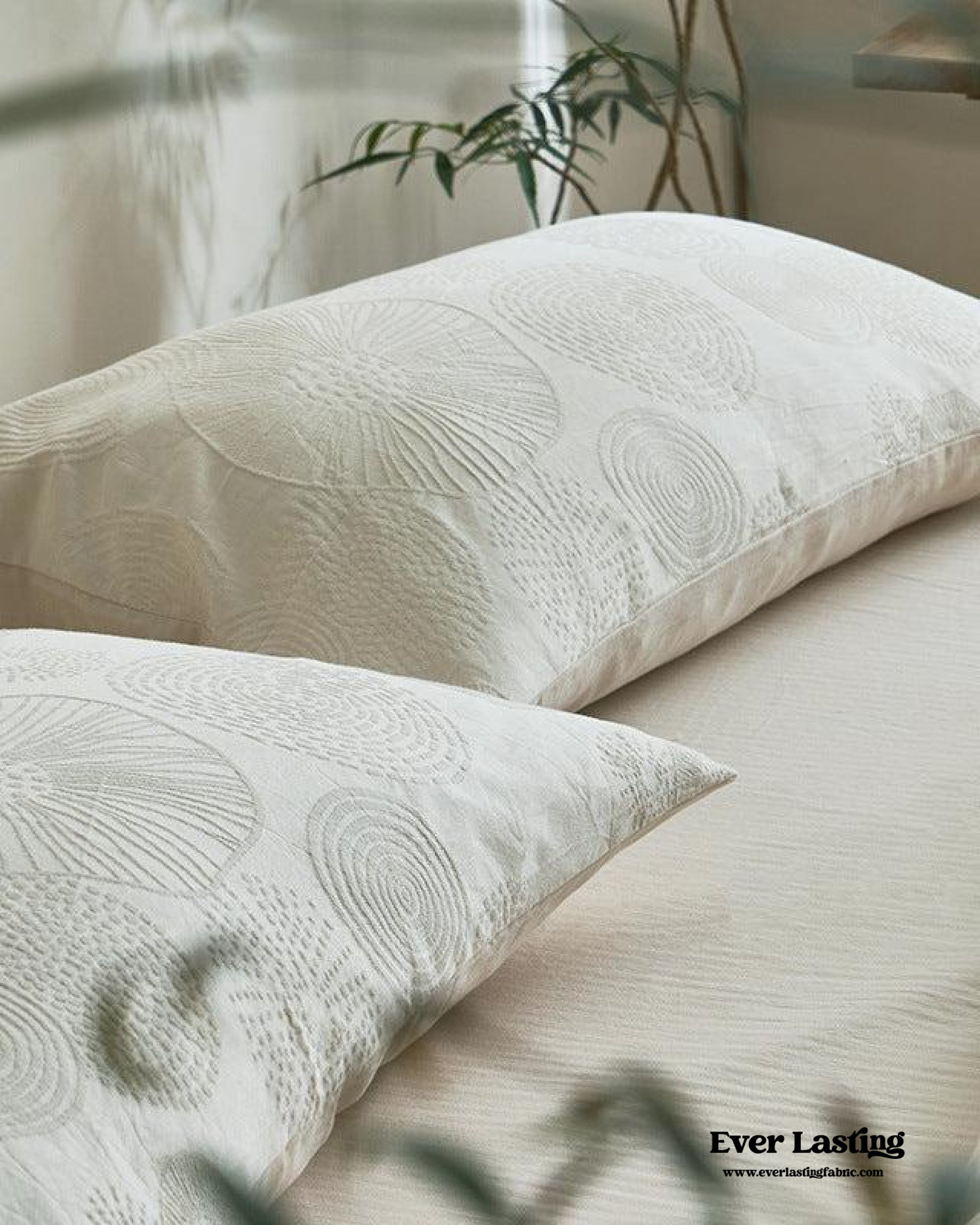 Elin Tencel™ Silky Jacquard Bedding Set – Bouquet