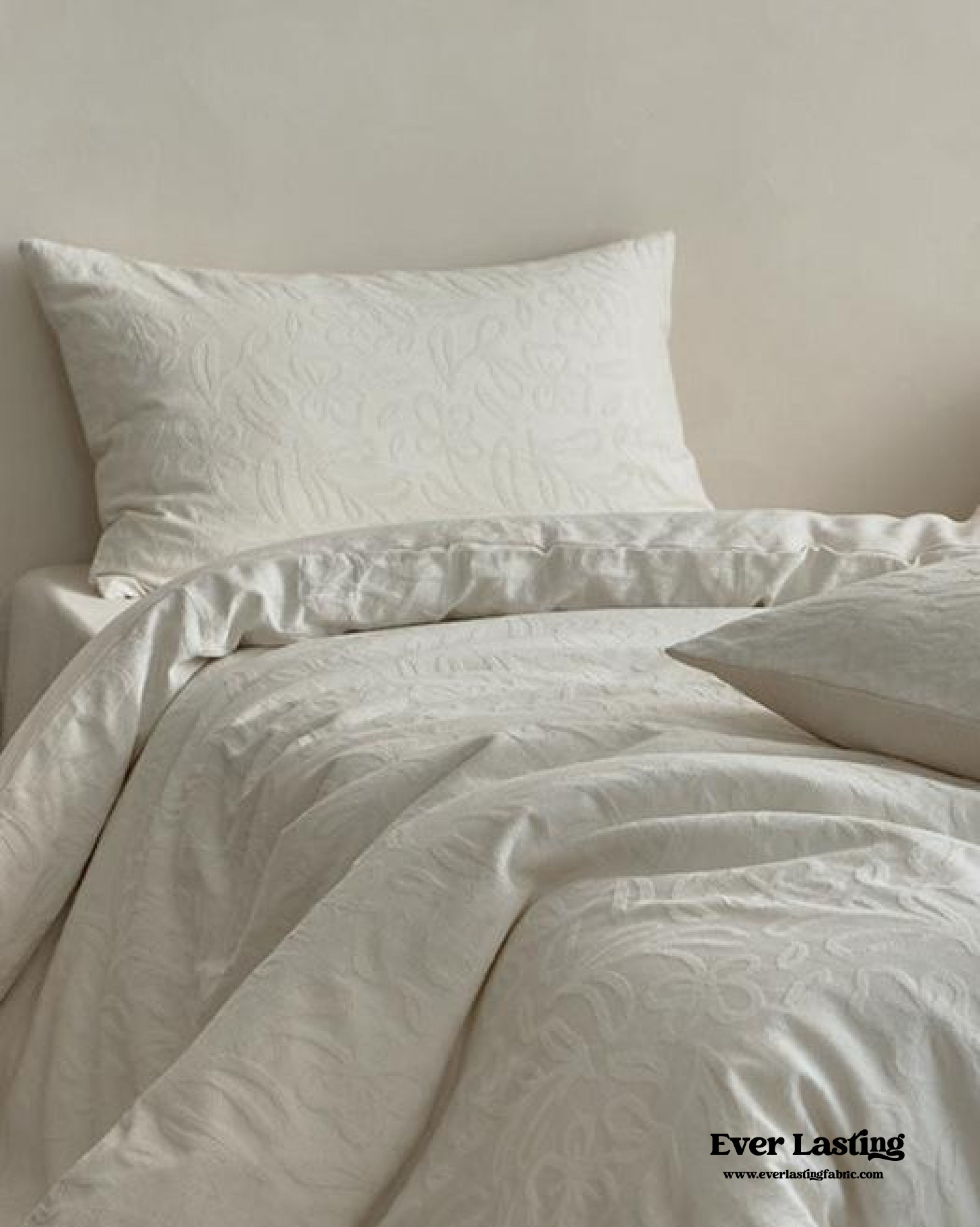 Elin Tencel™ Silky Jacquard Bedding Set – Bouquet