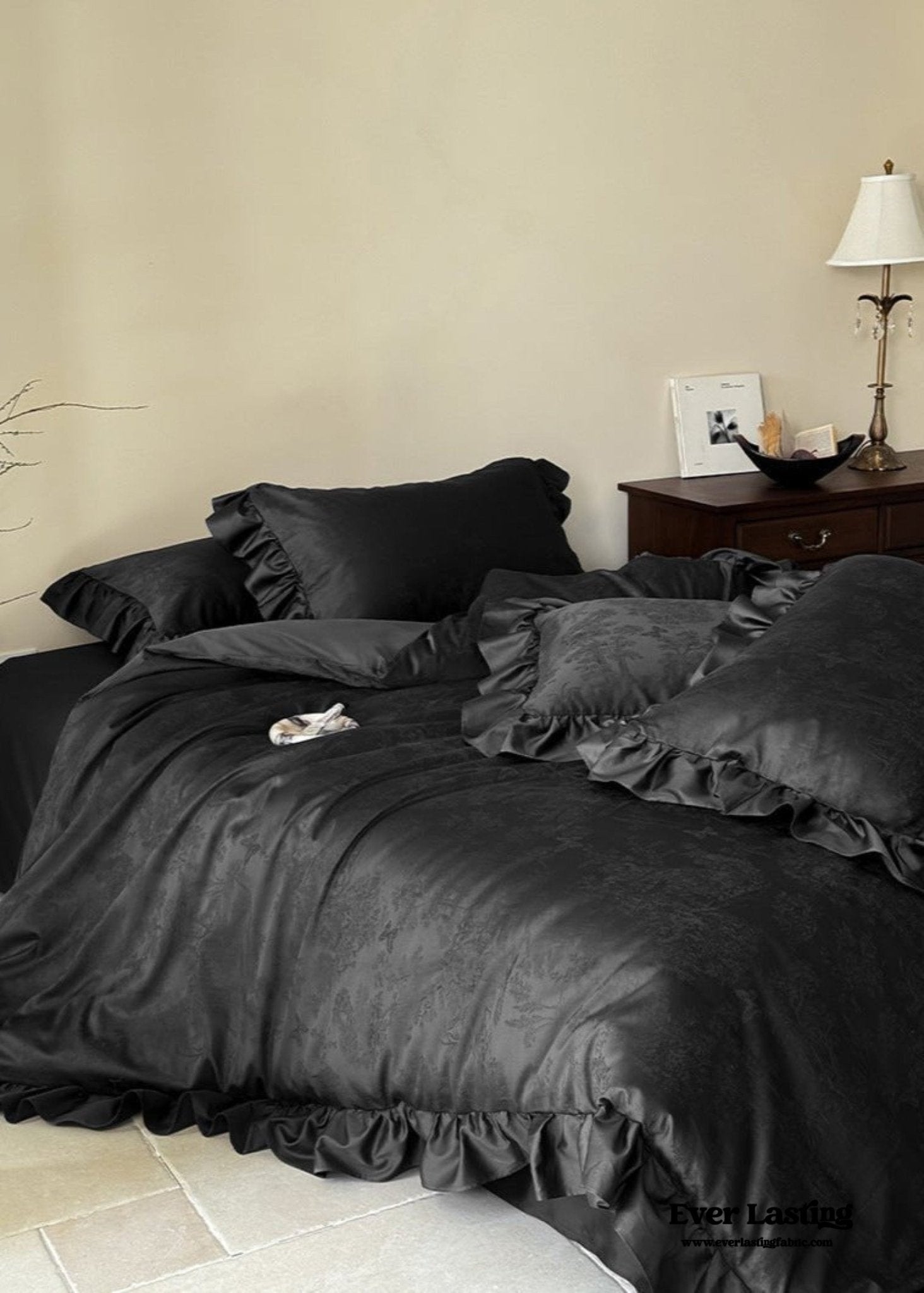 Elise French Lace Jacquard Satin Bedding Set / Dark Gray